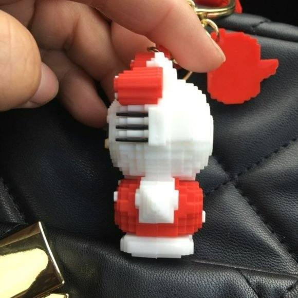 Keychain Hello Kitty red white  new 3 D - Picture 10 of 13